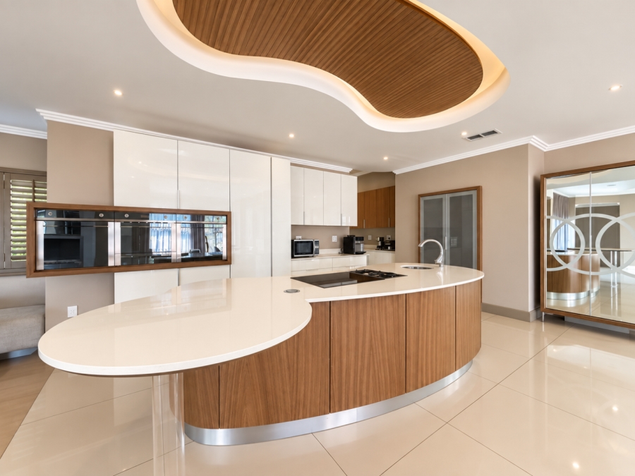 5 Bedroom Property for Sale in Helderfontein Estate Gauteng