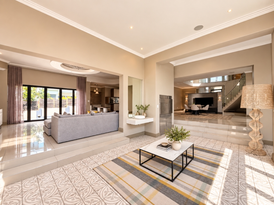 5 Bedroom Property for Sale in Helderfontein Estate Gauteng