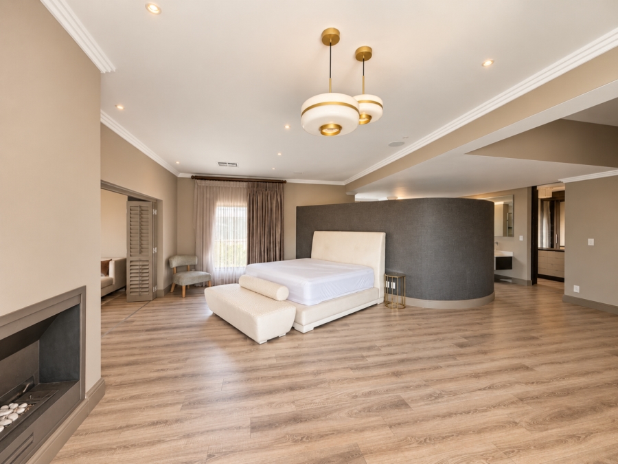 5 Bedroom Property for Sale in Helderfontein Estate Gauteng
