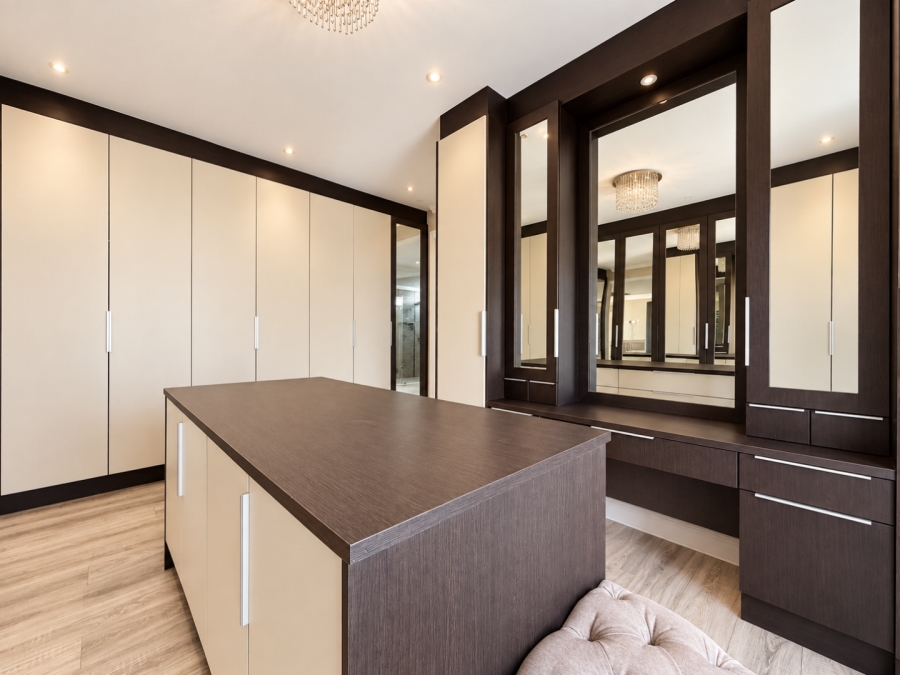 5 Bedroom Property for Sale in Helderfontein Estate Gauteng