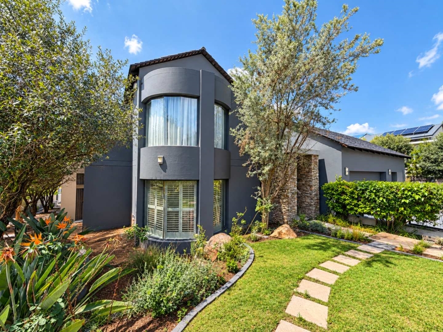 5 Bedroom Property for Sale in Helderfontein Estate Gauteng