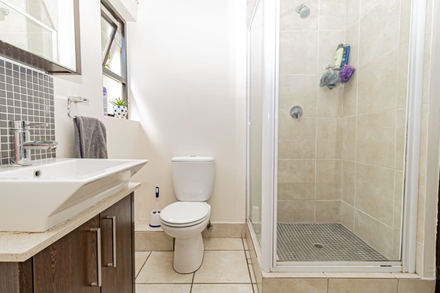 2 Bedroom Property for Sale in Douglasdale Gauteng