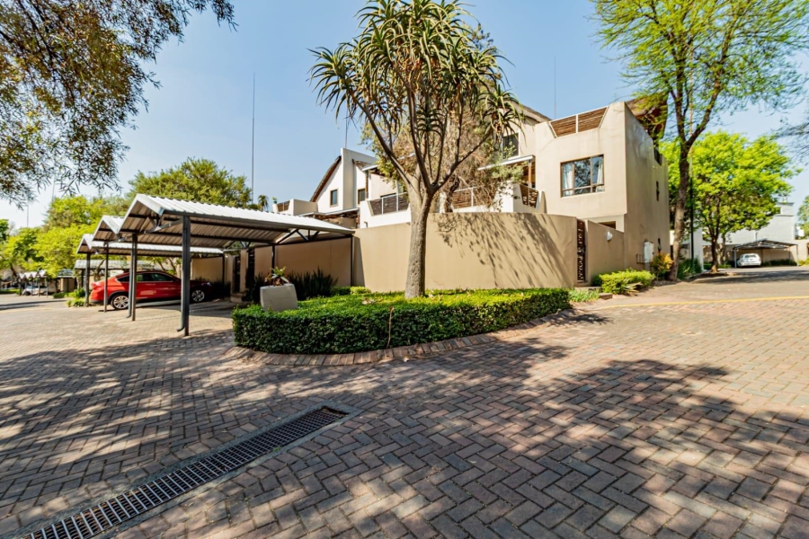 2 Bedroom Property for Sale in Douglasdale Gauteng