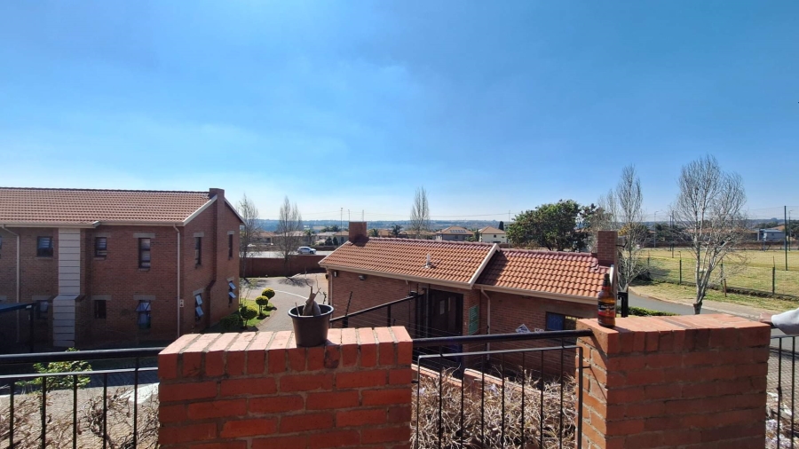To Let 0 Bedroom Property for Rent in Willowbrook Gauteng