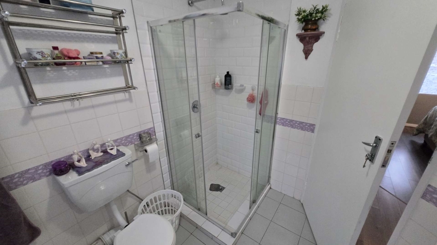 To Let 2 Bedroom Property for Rent in Northwold Gauteng