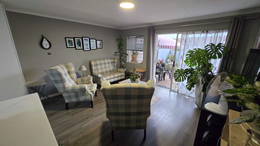 To Let 2 Bedroom Property for Rent in Northwold Gauteng