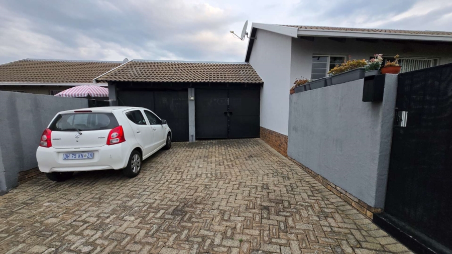 To Let 2 Bedroom Property for Rent in Northwold Gauteng