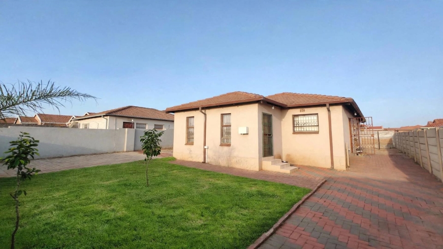 3 Bedroom Property for Sale in Alveda Park Gauteng