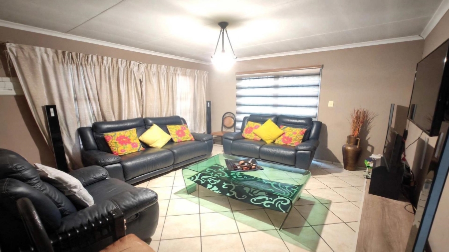 3 Bedroom Property for Sale in Alveda Park Gauteng