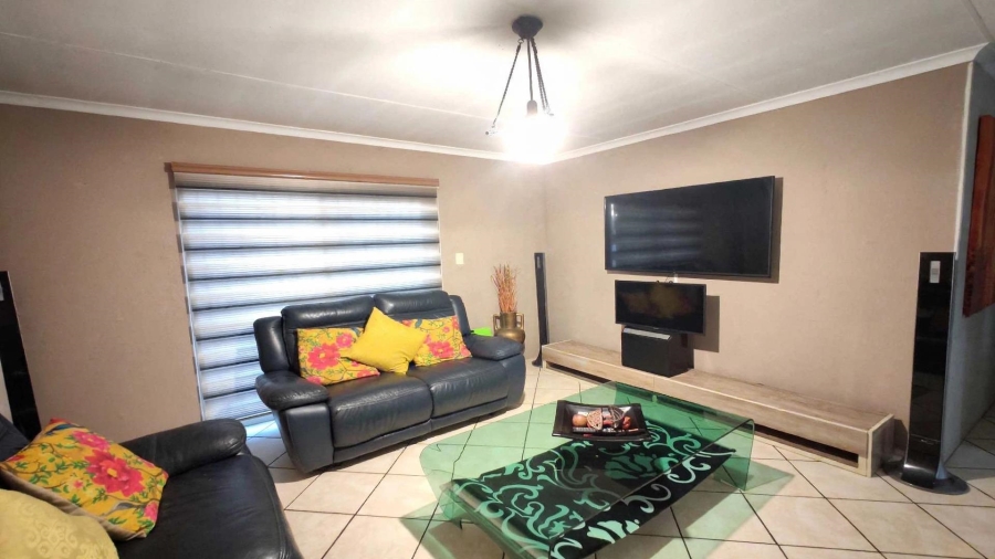 3 Bedroom Property for Sale in Alveda Park Gauteng