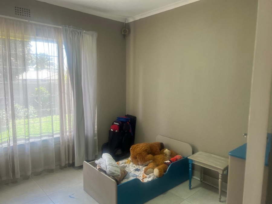 5 Bedroom Property for Sale in Brackendowns Gauteng
