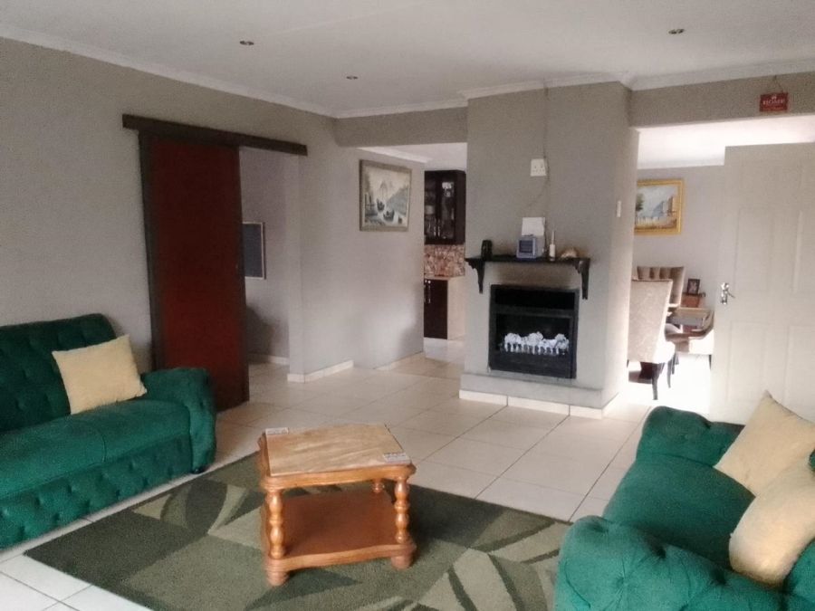 3 Bedroom Property for Sale in Alveda Park Gauteng