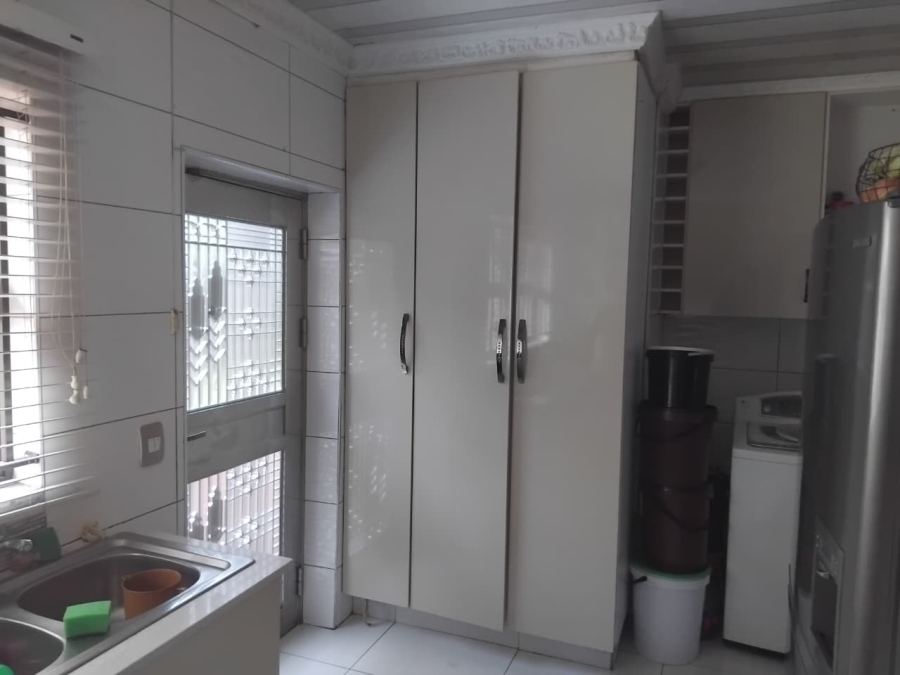 3 Bedroom Property for Sale in Dawn Park Gauteng
