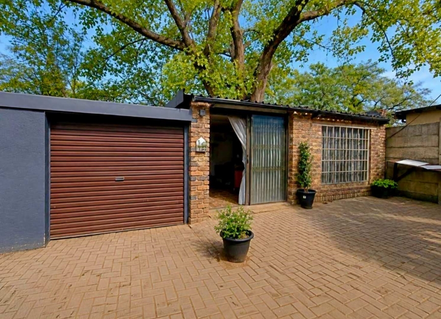 3 Bedroom Property for Sale in Rothdene Gauteng