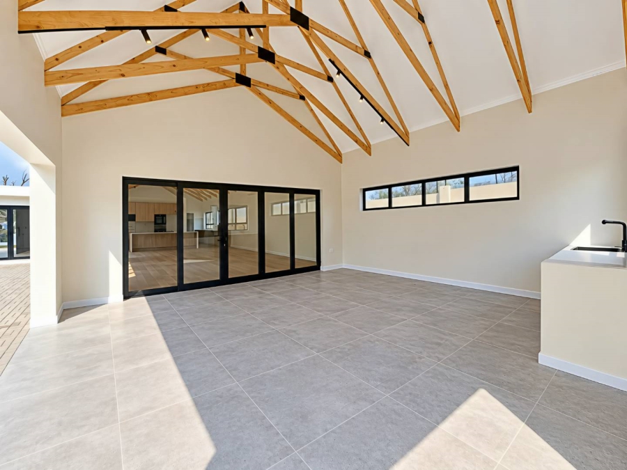 5 Bedroom Property for Sale in Henley on Klip Gauteng