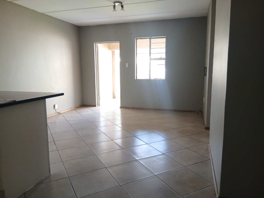 2 Bedroom Property for Sale in Albertsdal Gauteng