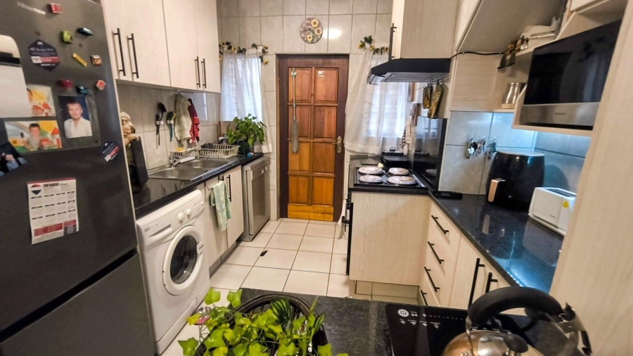 3 Bedroom Property for Sale in Brackenhurst Gauteng