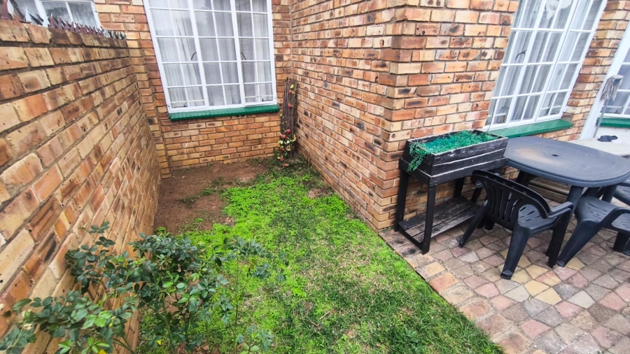 3 Bedroom Property for Sale in Brackenhurst Gauteng