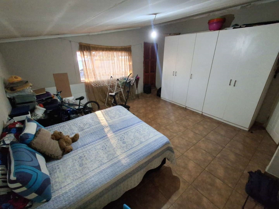 4 Bedroom Property for Sale in Jan Niemand Park Gauteng