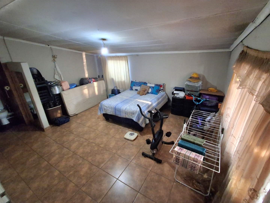 4 Bedroom Property for Sale in Jan Niemand Park Gauteng