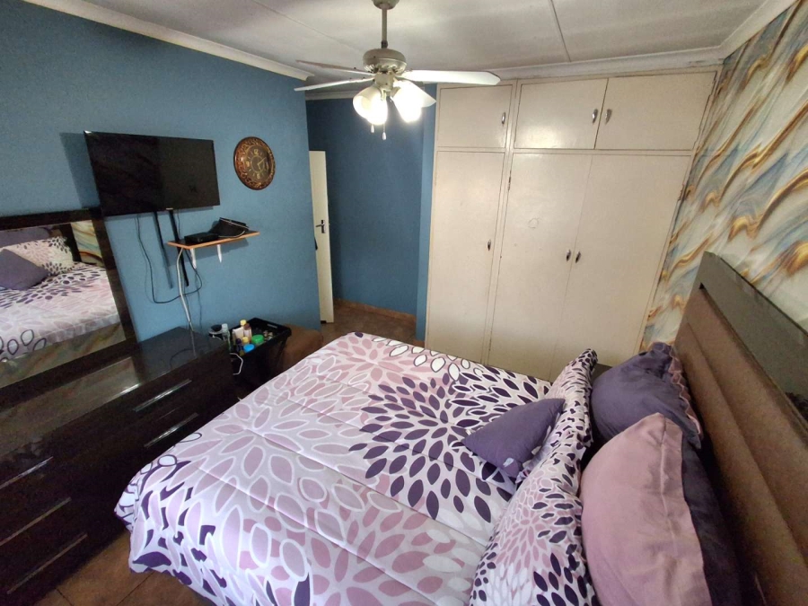 4 Bedroom Property for Sale in Jan Niemand Park Gauteng
