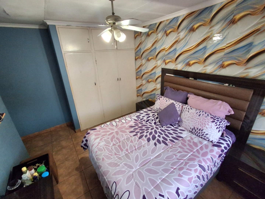 4 Bedroom Property for Sale in Jan Niemand Park Gauteng