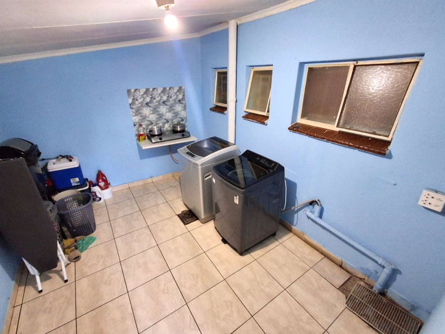 4 Bedroom Property for Sale in Jan Niemand Park Gauteng