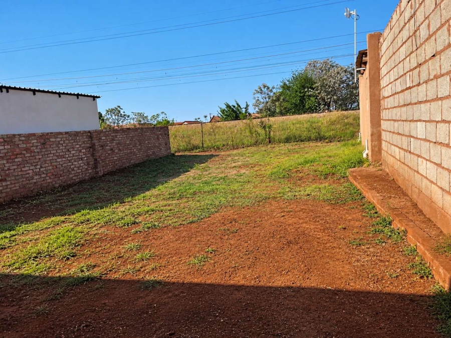 4 Bedroom Property for Sale in Soshanguve South Gauteng