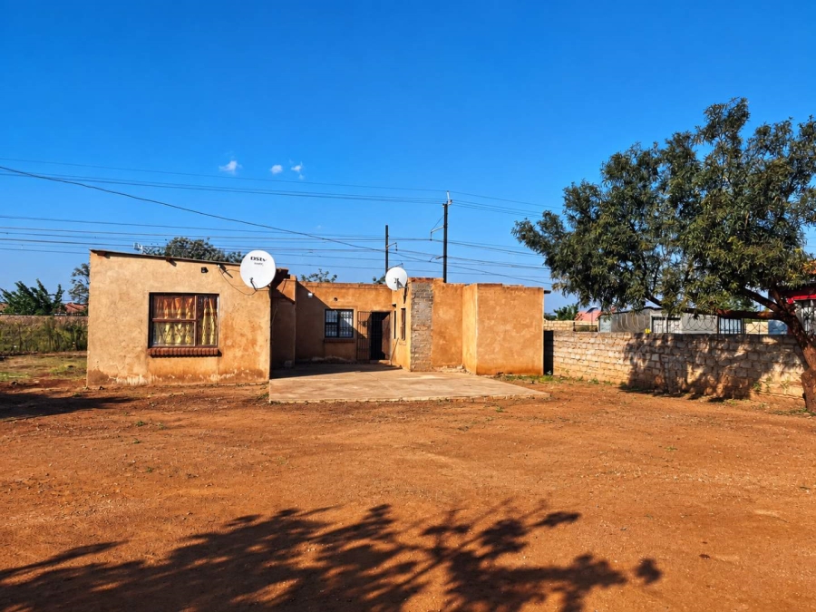4 Bedroom Property for Sale in Soshanguve South Gauteng