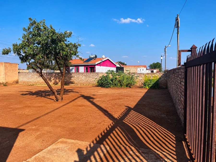 4 Bedroom Property for Sale in Soshanguve South Gauteng