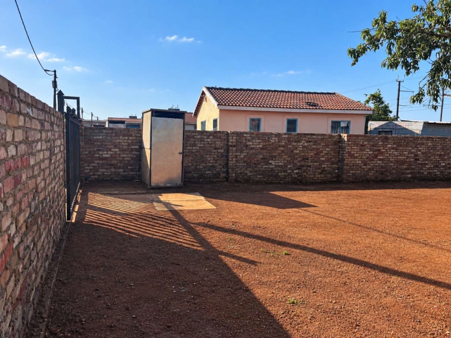 4 Bedroom Property for Sale in Soshanguve South Gauteng
