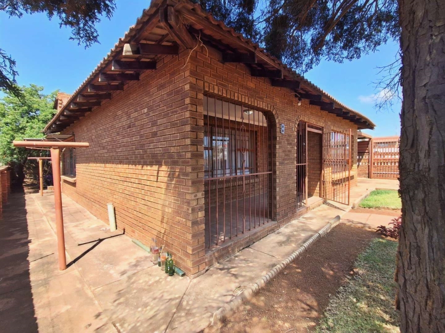 4 Bedroom Property for Sale in Soshanguve L Gauteng