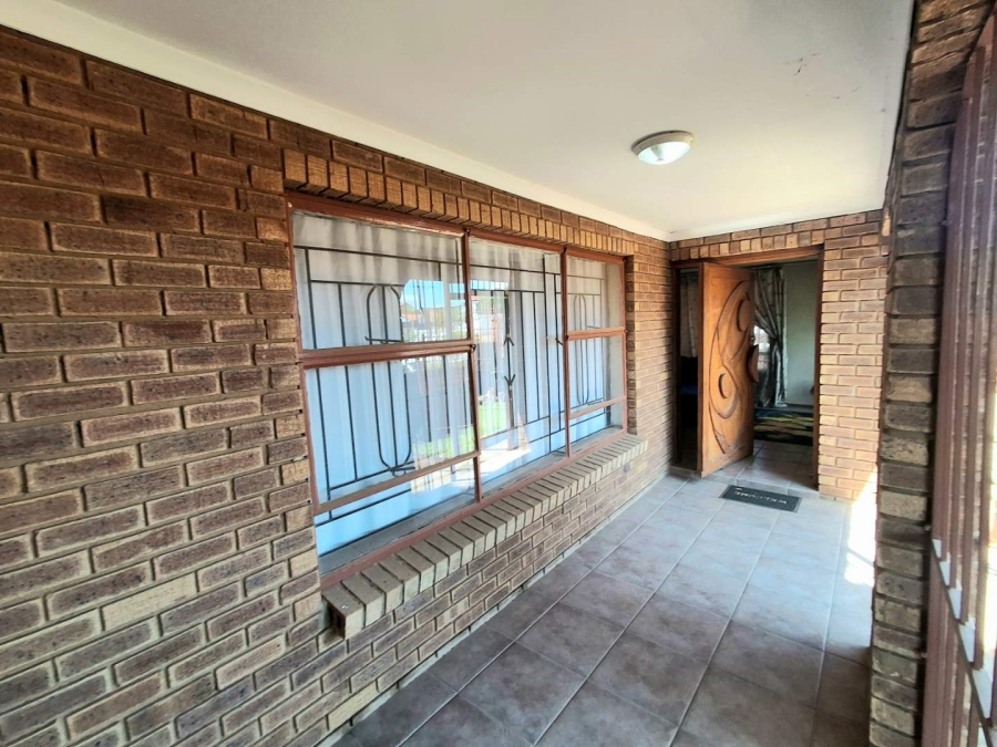4 Bedroom Property for Sale in Soshanguve L Gauteng
