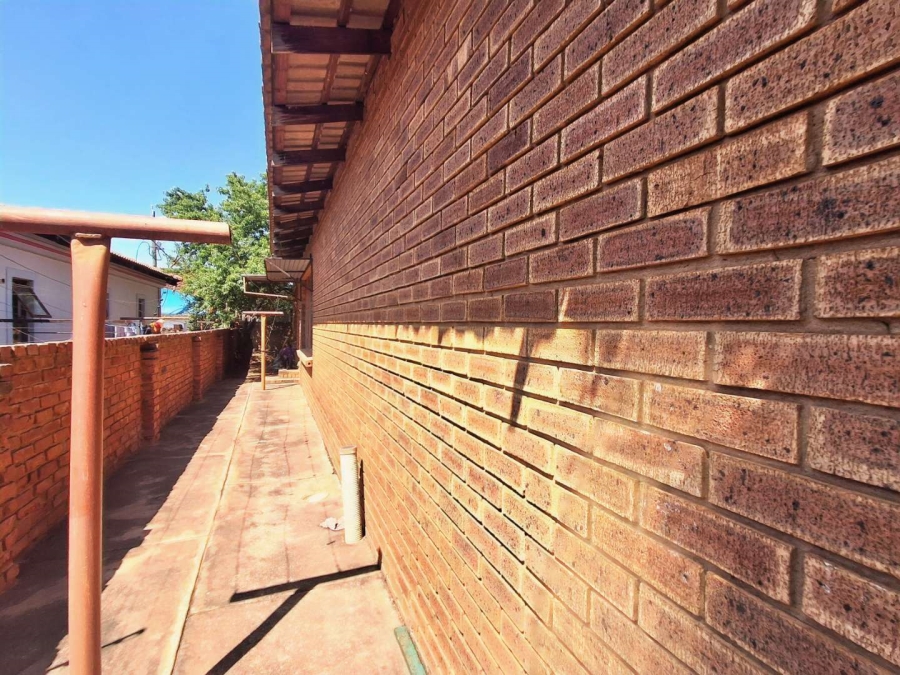 4 Bedroom Property for Sale in Soshanguve L Gauteng