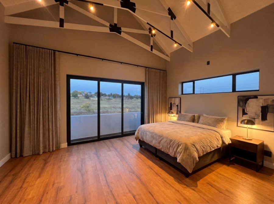 5 Bedroom Property for Sale in Helderfontein Estate Gauteng