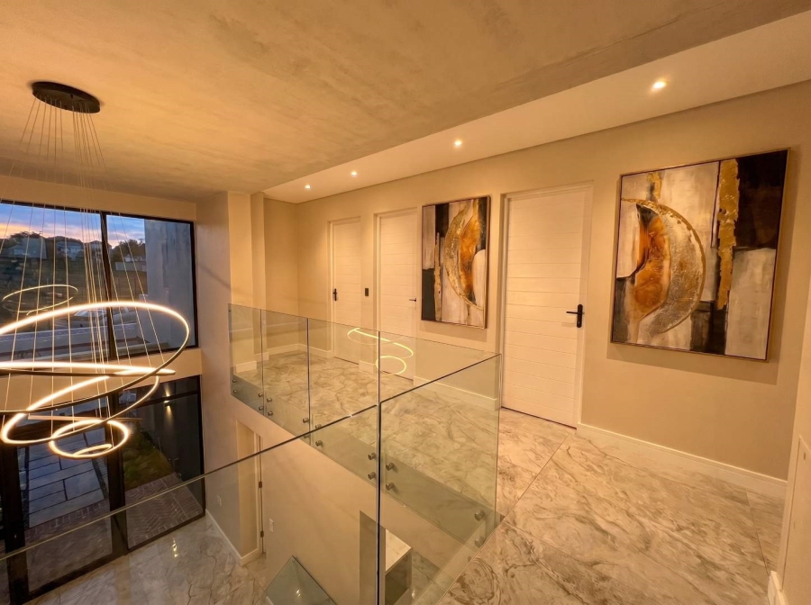 5 Bedroom Property for Sale in Helderfontein Estate Gauteng