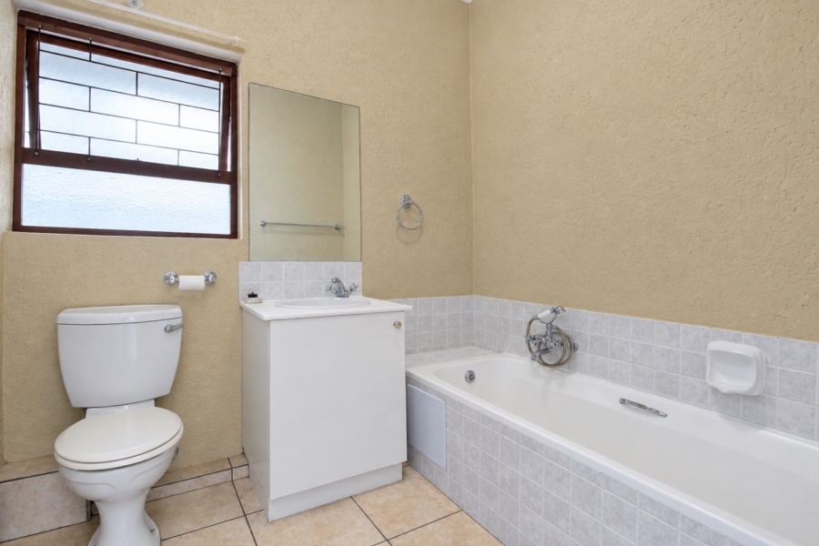To Let 1 Bedroom Property for Rent in Paulshof Gauteng