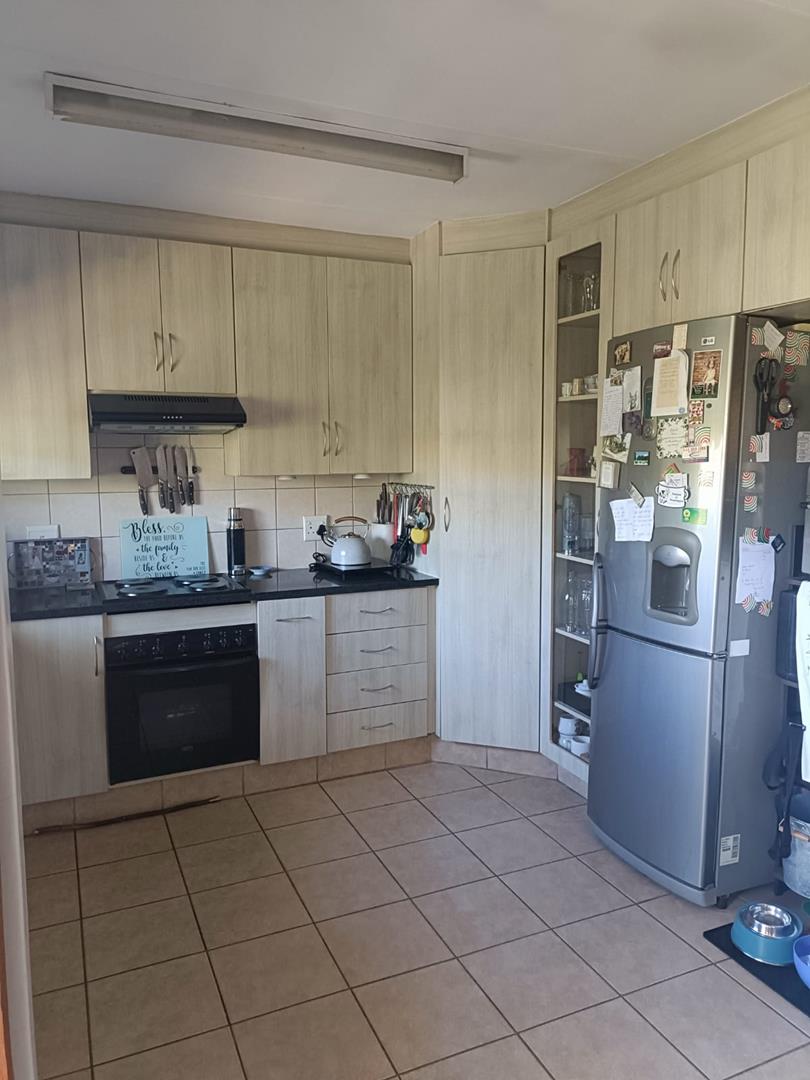 To Let 3 Bedroom Property for Rent in Annlin Gauteng