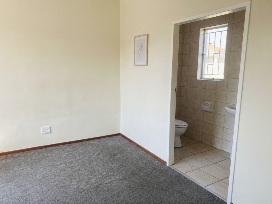 To Let 3 Bedroom Property for Rent in North Riding Gauteng
