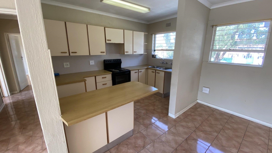 To Let 2 Bedroom Property for Rent in Fairland Gauteng