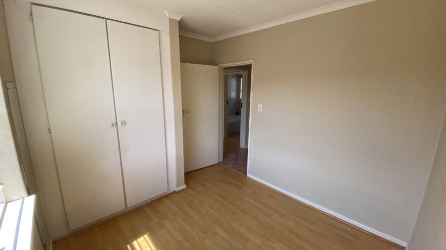 To Let 2 Bedroom Property for Rent in Fairland Gauteng