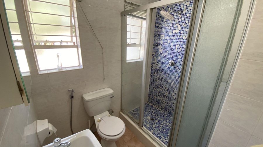 To Let 2 Bedroom Property for Rent in Fairland Gauteng