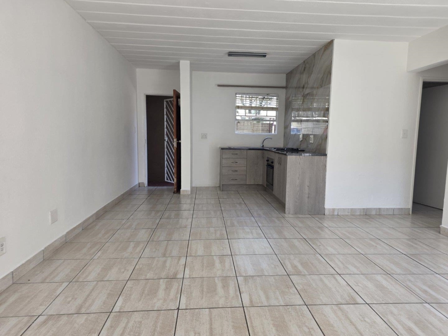To Let 2 Bedroom Property for Rent in Vorna Valley Gauteng