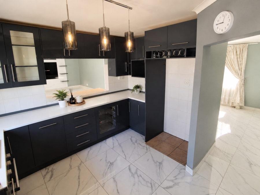 3 Bedroom Property for Sale in Silverton Gauteng