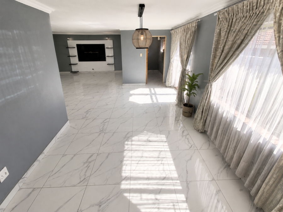 3 Bedroom Property for Sale in Silverton Gauteng