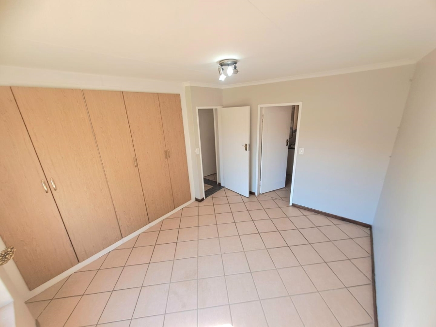 To Let 2 Bedroom Property for Rent in Equestria Gauteng