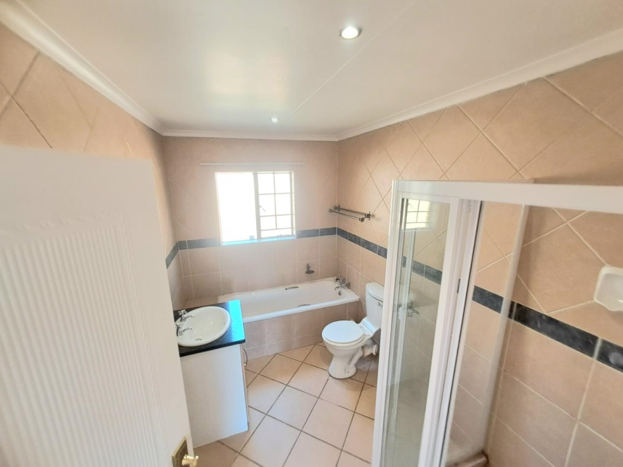 To Let 2 Bedroom Property for Rent in Equestria Gauteng