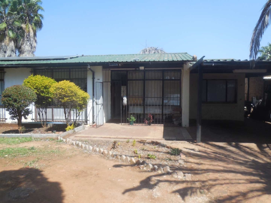 To Let 4 Bedroom Property for Rent in Silverton Gauteng