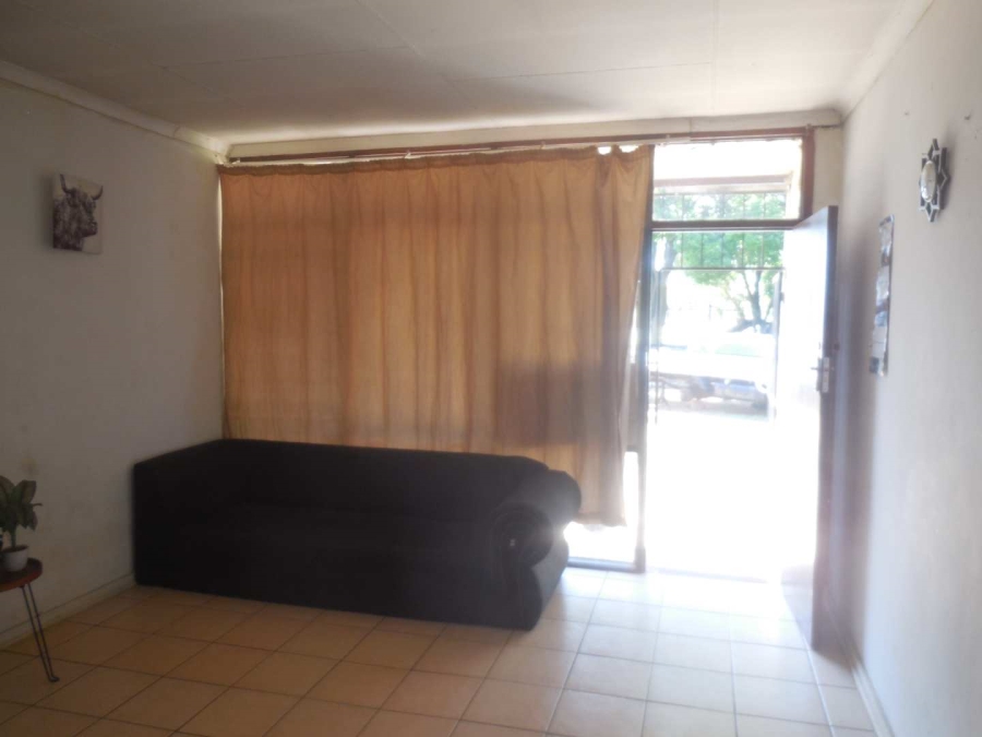 To Let 4 Bedroom Property for Rent in Silverton Gauteng