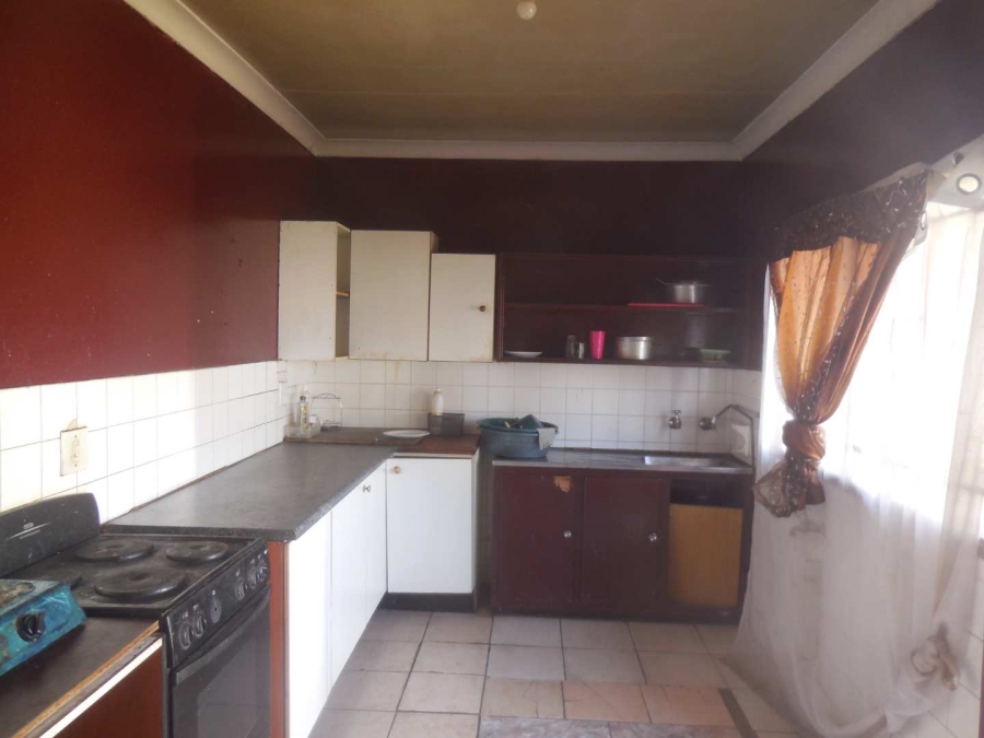 To Let 4 Bedroom Property for Rent in Silverton Gauteng